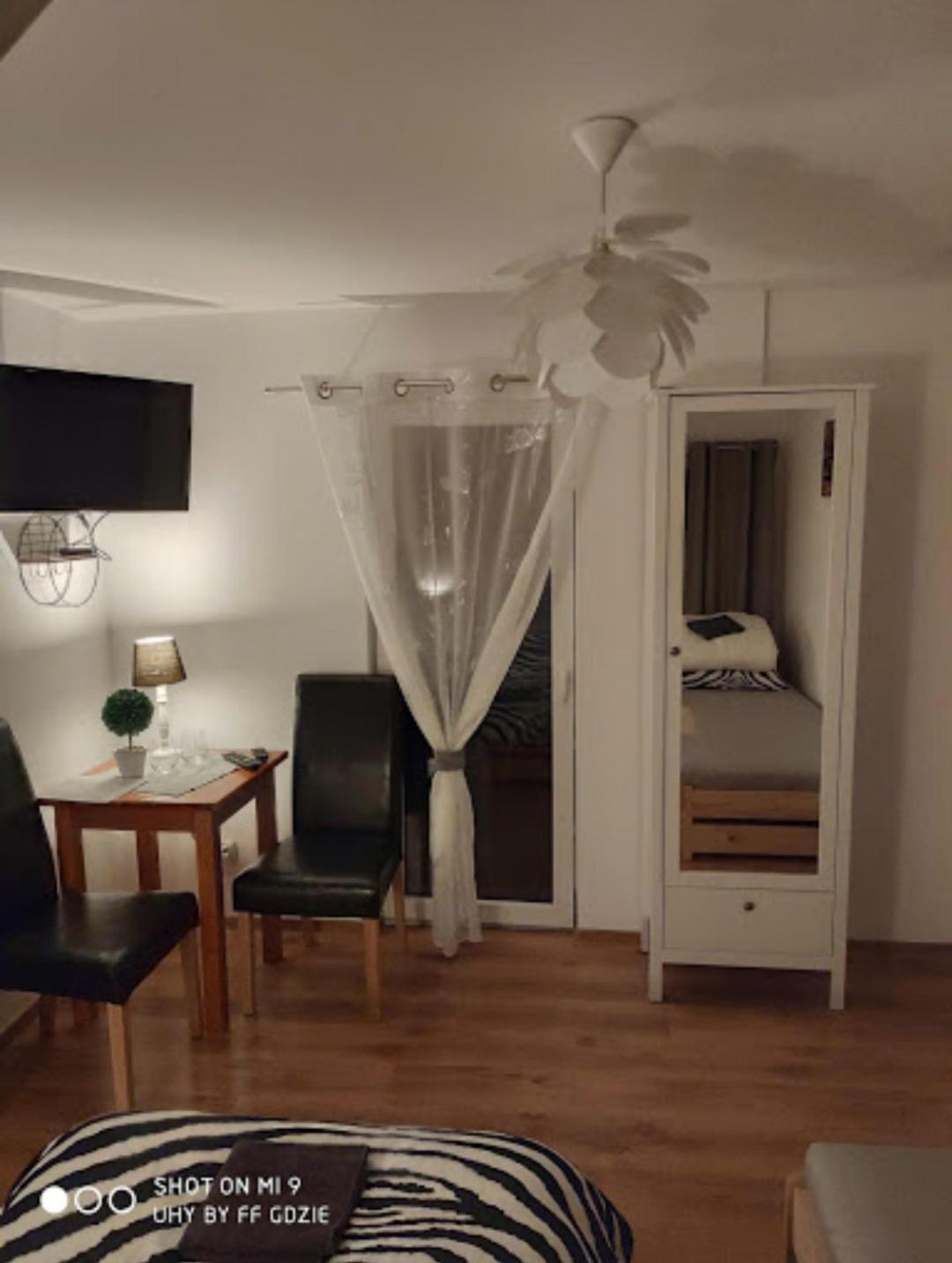 Apartamenty Pod Sosnami Ostroda Miedzylesie 6Os Rum bild