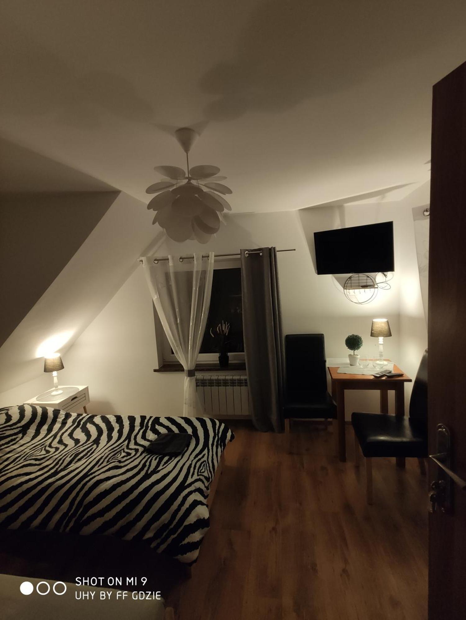 Apartamenty Pod Sosnami Ostroda Miedzylesie 6Os Rum bild